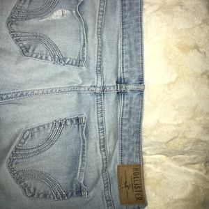 Hollister skinny jeans with rips in the knees